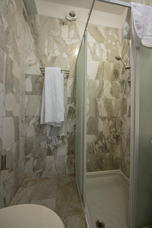 Olympic Kosher Holidays Hotel Sirmione Eksteriør billede
