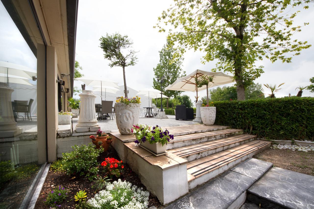 Olympic Kosher Holidays Hotel Sirmione Eksteriør billede